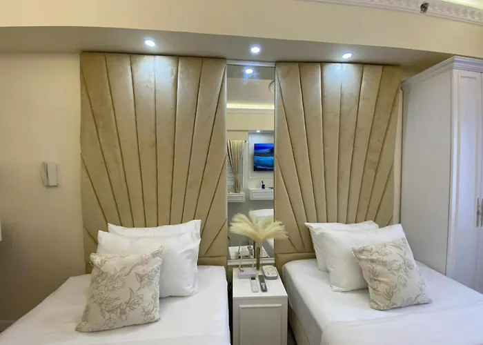 Aparthotel Chateau Lumiere Staycation At Moa *