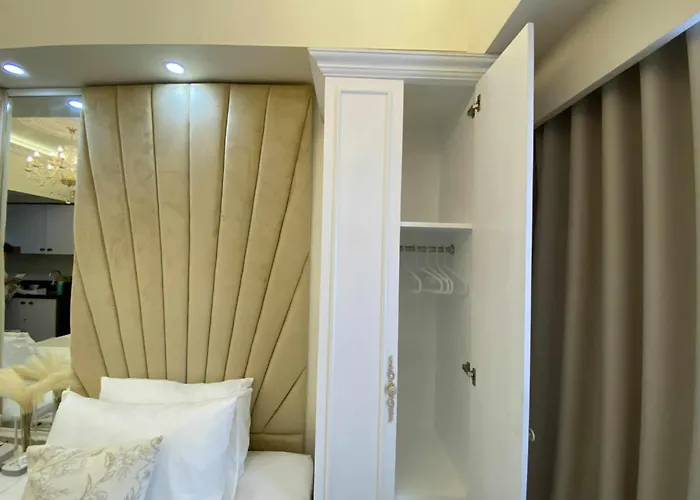 Aparthotel Chateau Lumiere Staycation At Moa Manila